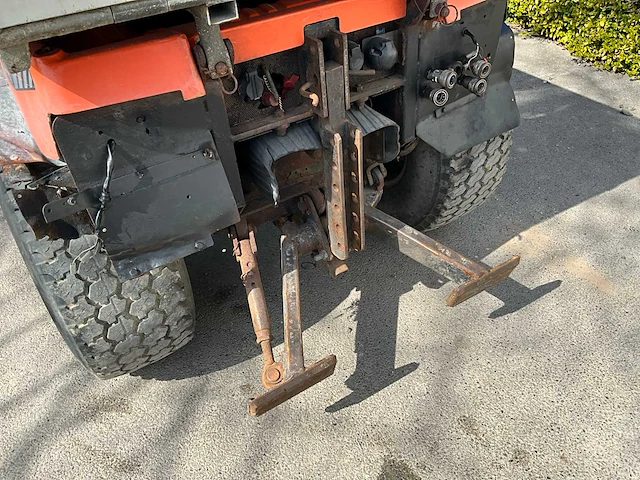 1997 holder c300 werktuigdrager - afbeelding 21 van  39