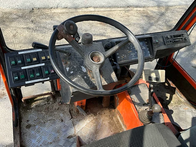 1997 holder c300 werktuigdrager - afbeelding 31 van  39