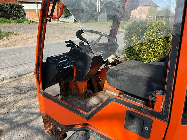 1997 holder c300 werktuigdrager - afbeelding 9 van  39