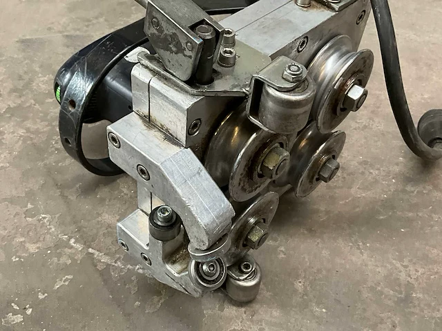 1997 kalzip zipping machine voor dakplaten metaalconstructie - afbeelding 1 van  9