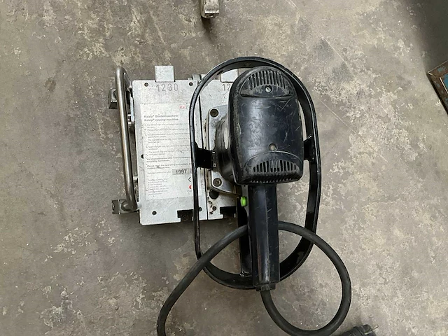 1997 kalzip zipping machine voor dakplaten metaalconstructie - afbeelding 5 van  9