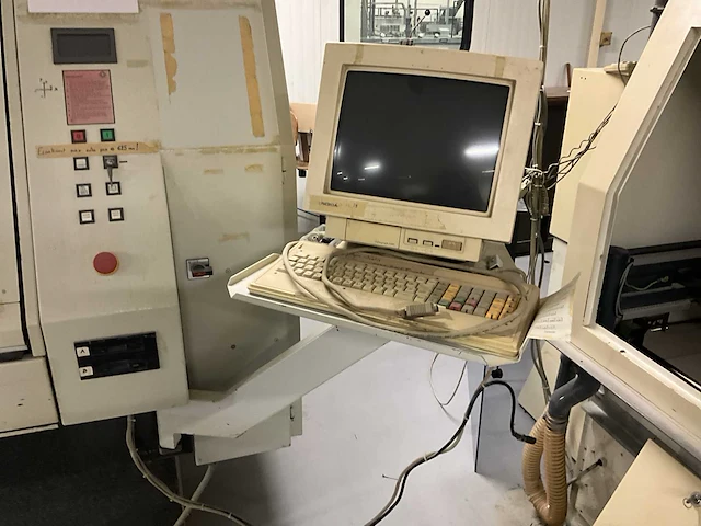 1997 klingelnberg micronic 76-5 automatische boormachine 5 spindel - afbeelding 7 van  8