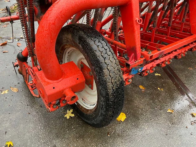 1997 kuhn nodet bs v6 precisiezaaimachine - afbeelding 2 van  17