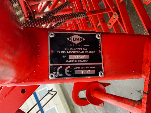 1997 kuhn nodet bs v6 precisiezaaimachine - afbeelding 9 van  17