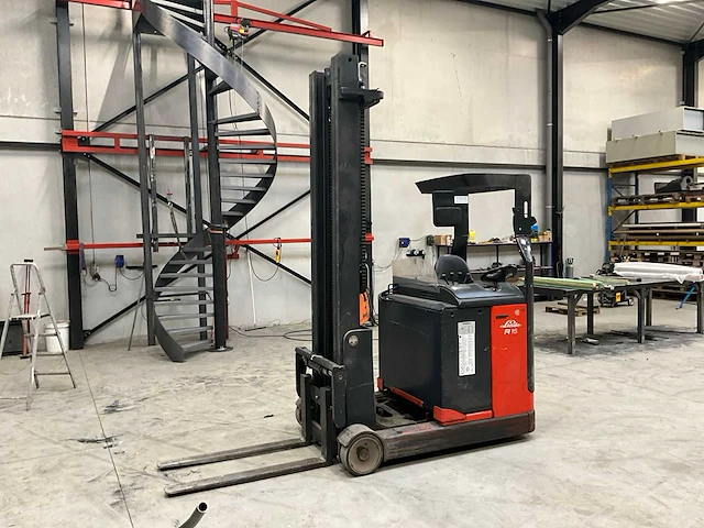 1997 linde r16n reach-truck - afbeelding 1 van  14