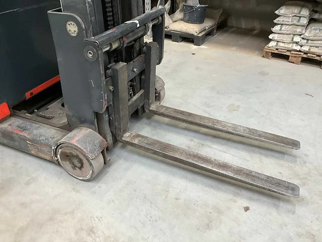 1997 linde r16n reach-truck - afbeelding 7 van  14