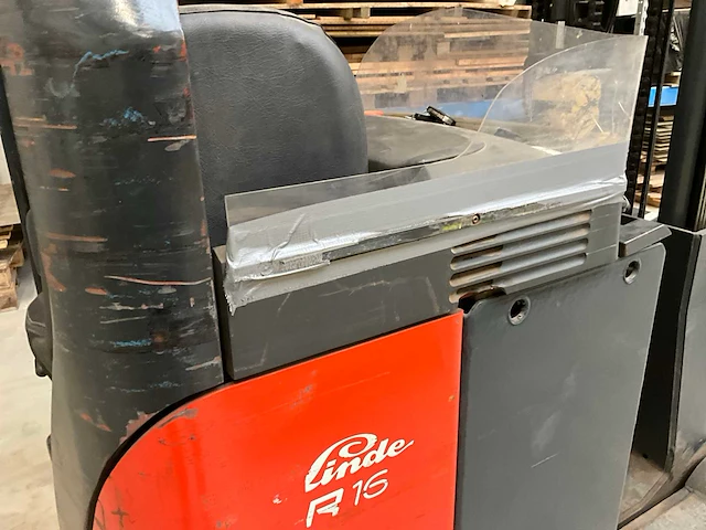 1997 linde r16n reach-truck - afbeelding 11 van  14