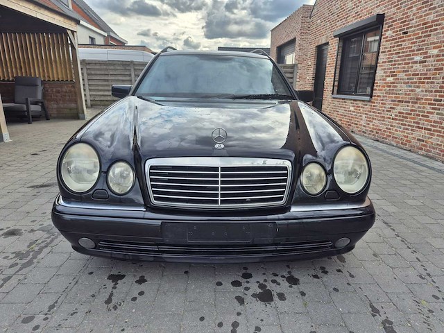 1997 mercedes-benz e55 amg v8 oldtimer - afbeelding 12 van  35