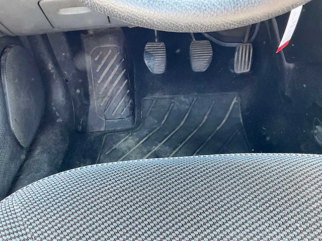 1997 peugeot 406 personenauto 1.9 d - afbeelding 18 van  35