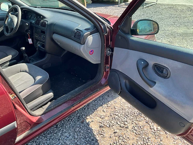 1997 peugeot 406 personenauto 1.9 d - afbeelding 22 van  35