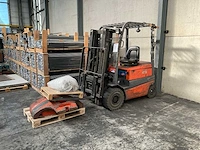 1997 toyota fbmf25 vorkheftruck - afbeelding 1 van  12