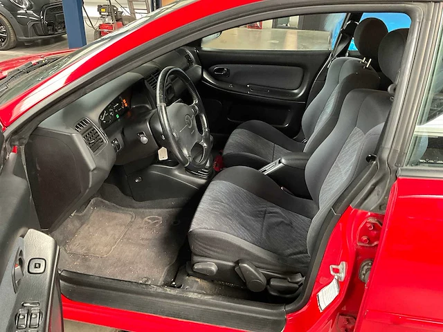 1998 - mazda 323f - personenauto - afbeelding 15 van  34