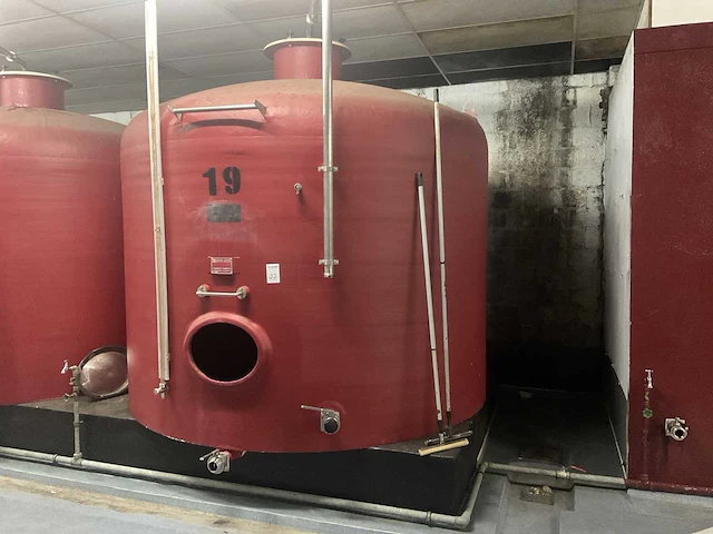 1998 agrifoy-cuverie wijnopslagtank - afbeelding 1 van  5