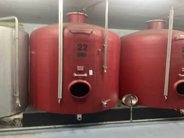 1998 agrifoy-cuverie wijnopslagtank - afbeelding 1 van  5