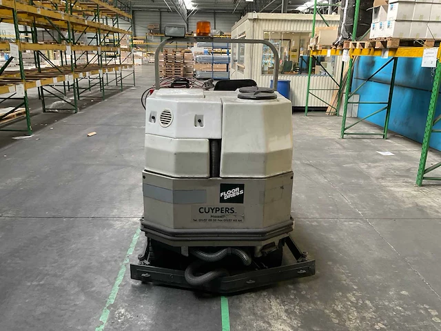 1998 comac c100bs zelfrijdende veegmachine - afbeelding 11 van  13