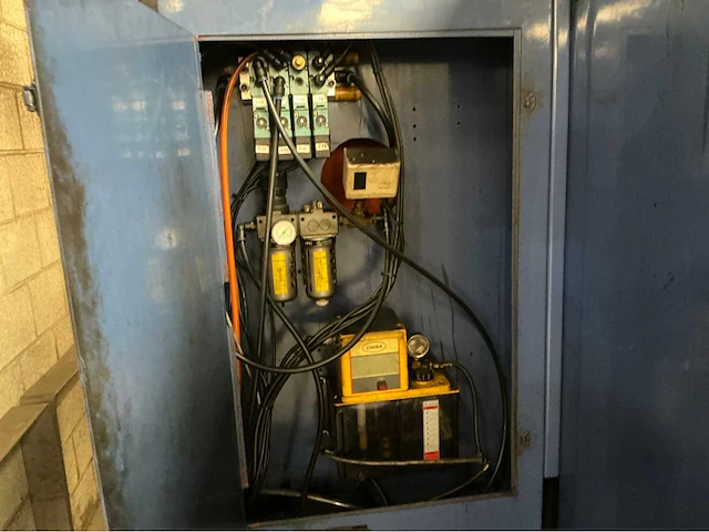 1998 hartford hv-70s cnc universele bewerkingscentra - afbeelding 14 van  23