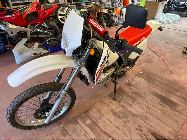 1998 honda crm 125 moto - afbeelding 1 van  10