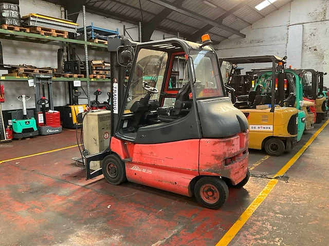 1998 linde e25 vorkheftruck - afbeelding 1 van  12