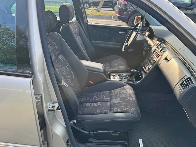 1998 mercedes e220 cdi personenauto - afbeelding 8 van  50