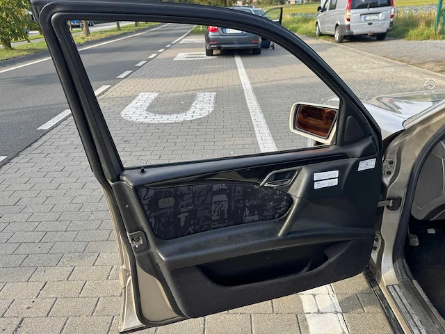 1998 mercedes e220 cdi personenauto - afbeelding 14 van  50