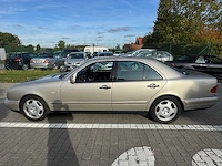1998 mercedes e220 cdi personenauto - afbeelding 12 van  50