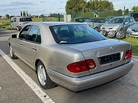 1998 mercedes e220 cdi personenauto - afbeelding 23 van  50