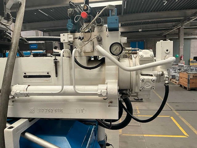 1998 netstal synergy 1500 spuitgietmachine - afbeelding 6 van  32