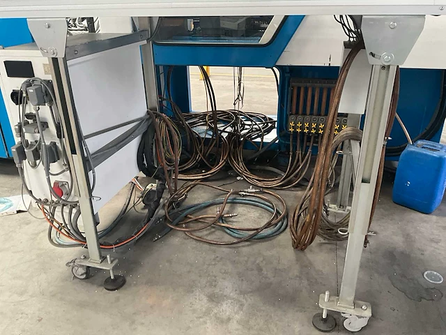 1998 netstal synergy 1500 spuitgietmachine - afbeelding 14 van  32
