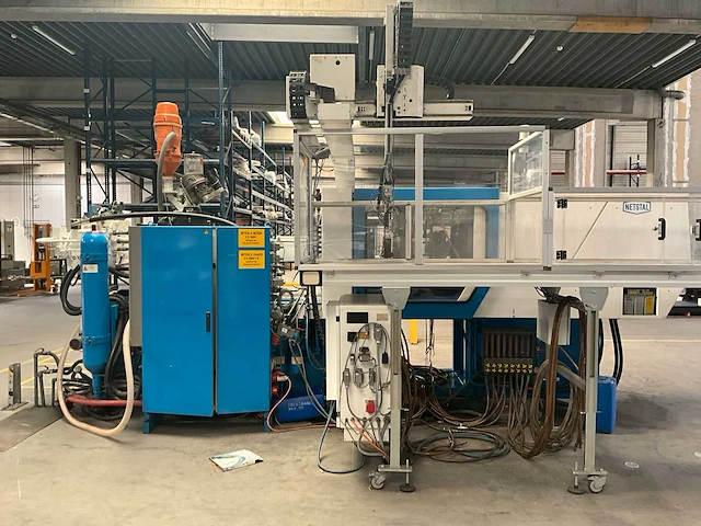 1998 netstal synergy 1500 spuitgietmachine - afbeelding 29 van  32