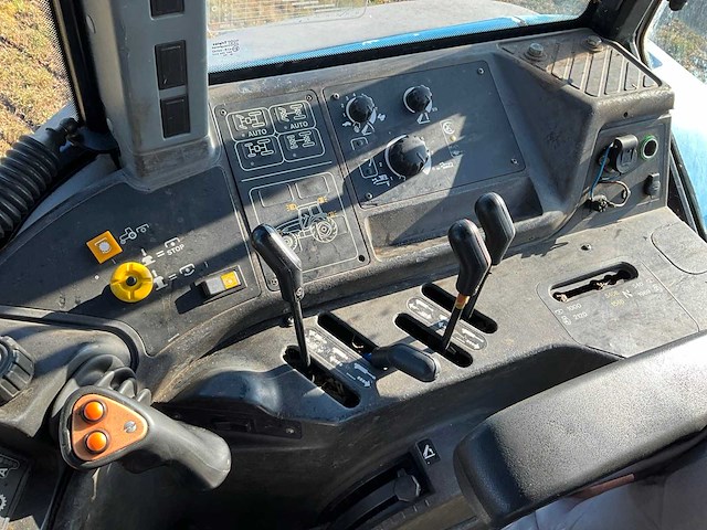 1998 new holland 8360 dt vierwielaangedreven landbouwtractor - afbeelding 5 van  30
