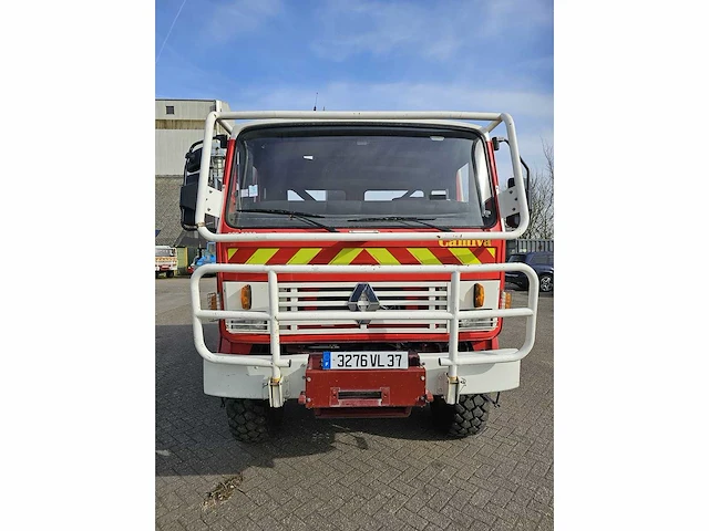 1998 renault m210 2000l watertank vrachtwagen - afbeelding 12 van  22