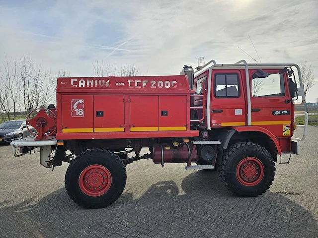 1998 renault m210 2000l watertank vrachtwagen - afbeelding 17 van  22