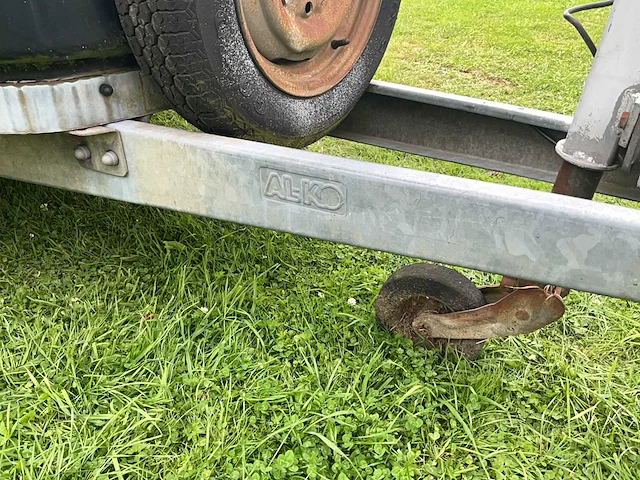 1998 sluis mb1700bt paardentrailer - afbeelding 15 van  33