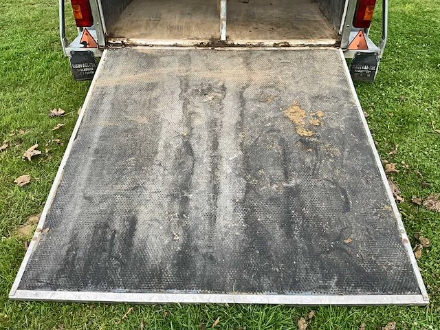 1998 sluis mb1700bt paardentrailer - afbeelding 19 van  33