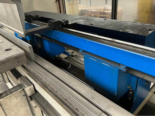 1998 trumpf trumabend v130 vouwmachine - afbeelding 3 van  19