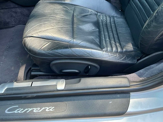 1999 - porsche 996 - personenauto - afbeelding 20 van  57
