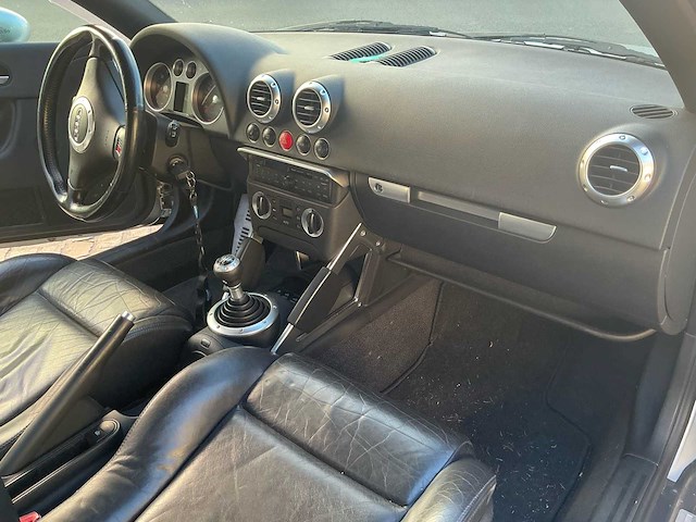 1999 audi tt coupé personenauto - afbeelding 20 van  37