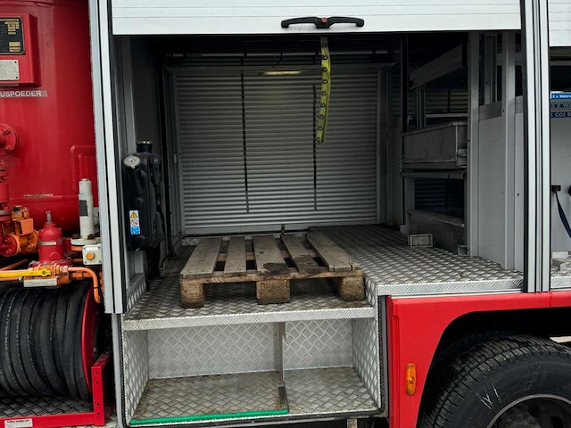 1999 daf ae55ce brandweerwagen - rosenbauer monnex poederblusinstallatie - afbeelding 6 van  35