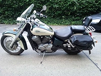1999 honda vt750 motorfiets - afbeelding 1 van  8