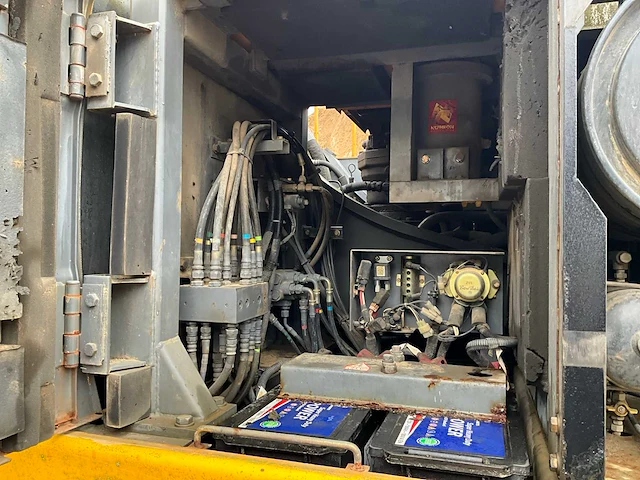 1999 jcb js450hd rupsgraafmachine - afbeelding 9 van  34
