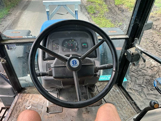 1999 new holland tl90 vierwielaangedreven landbouwtractor - afbeelding 3 van  26