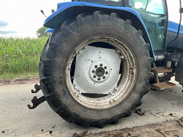 1999 new holland tl90 vierwielaangedreven landbouwtractor - afbeelding 7 van  26