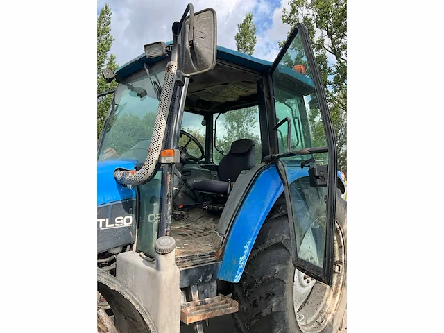 1999 new holland tl90 vierwielaangedreven landbouwtractor - afbeelding 26 van  26