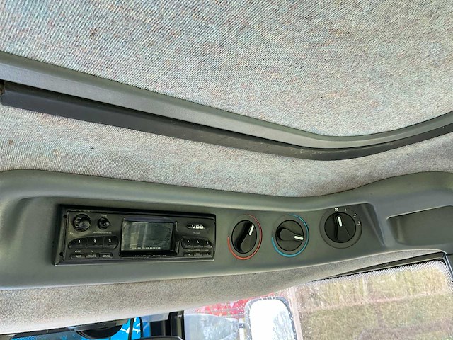 1999 new holland ts115 vierwielaangedreven landbouwtractor - afbeelding 8 van  21