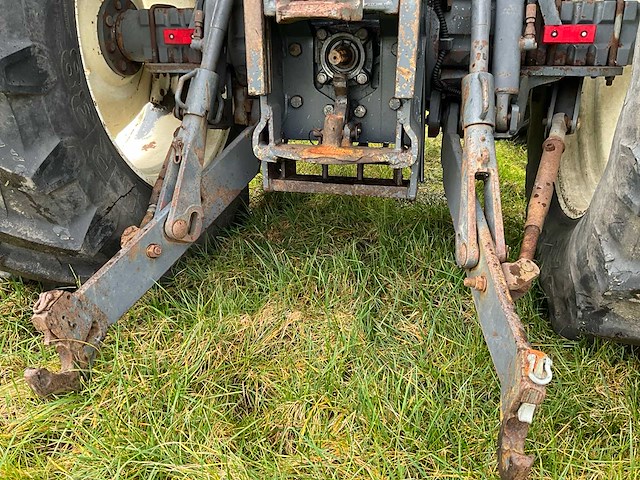 1999 new holland ts115 vierwielaangedreven landbouwtractor - afbeelding 13 van  21