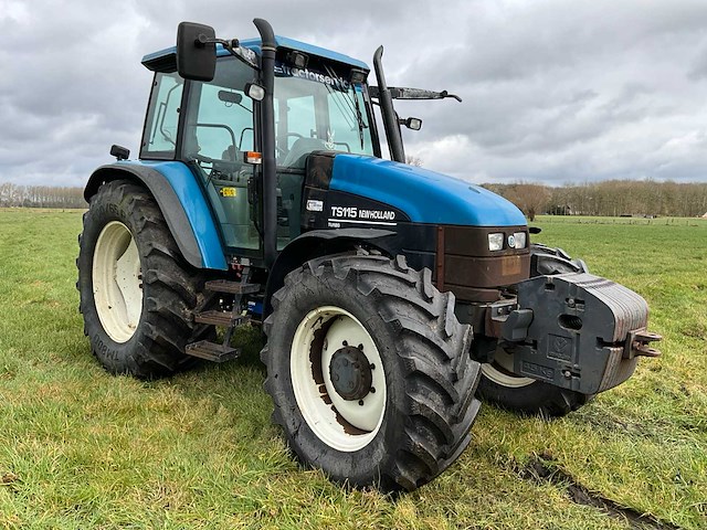 1999 new holland ts115 vierwielaangedreven landbouwtractor - afbeelding 15 van  21