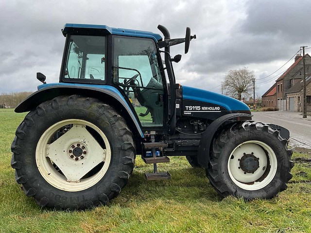 1999 new holland ts115 vierwielaangedreven landbouwtractor - afbeelding 16 van  21