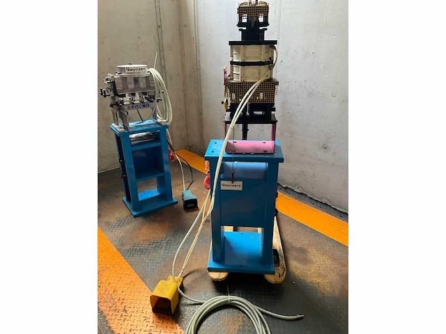 1999 reynaers ponsmachine 2 stuks - afbeelding 9 van  16