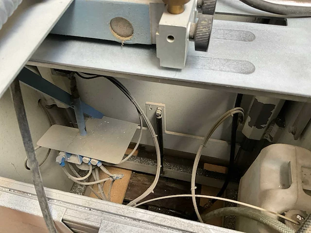 1999 rotox kf 347 kopieerfreesmachine - afbeelding 9 van  12