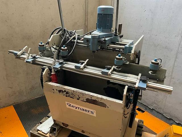 1999 rotox kf 347 kopieerfreesmachine - afbeelding 10 van  12